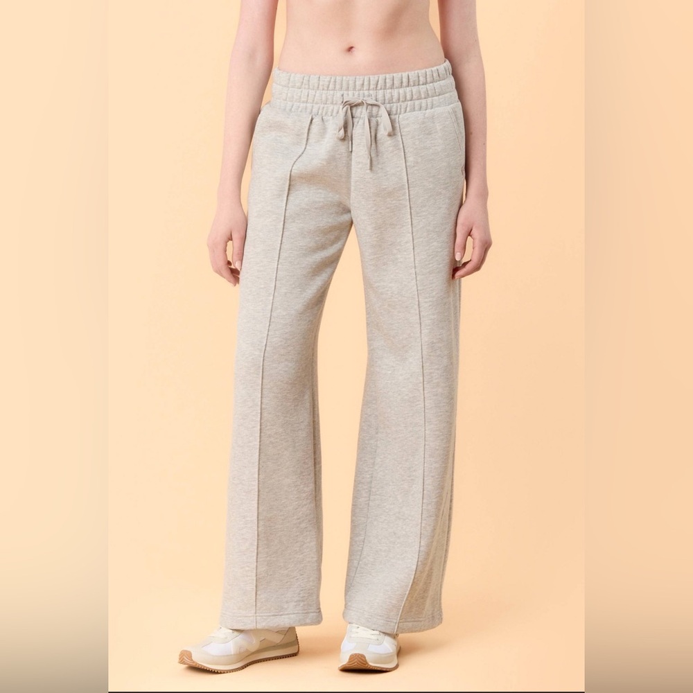 NWT! Blogilates Travel Trouser Sweatpants • Grey • Women’s Small - Picture 2 of 7